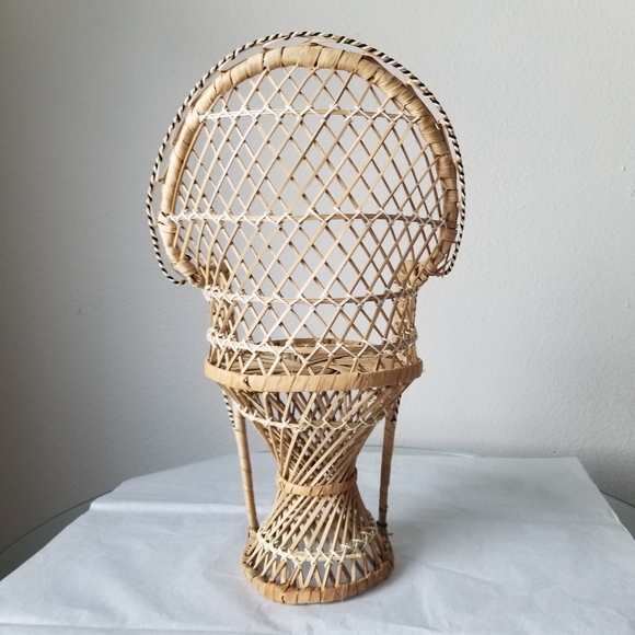 Vintage Rattan Peacock Wicker Plant Stand - Picture 3 of 7